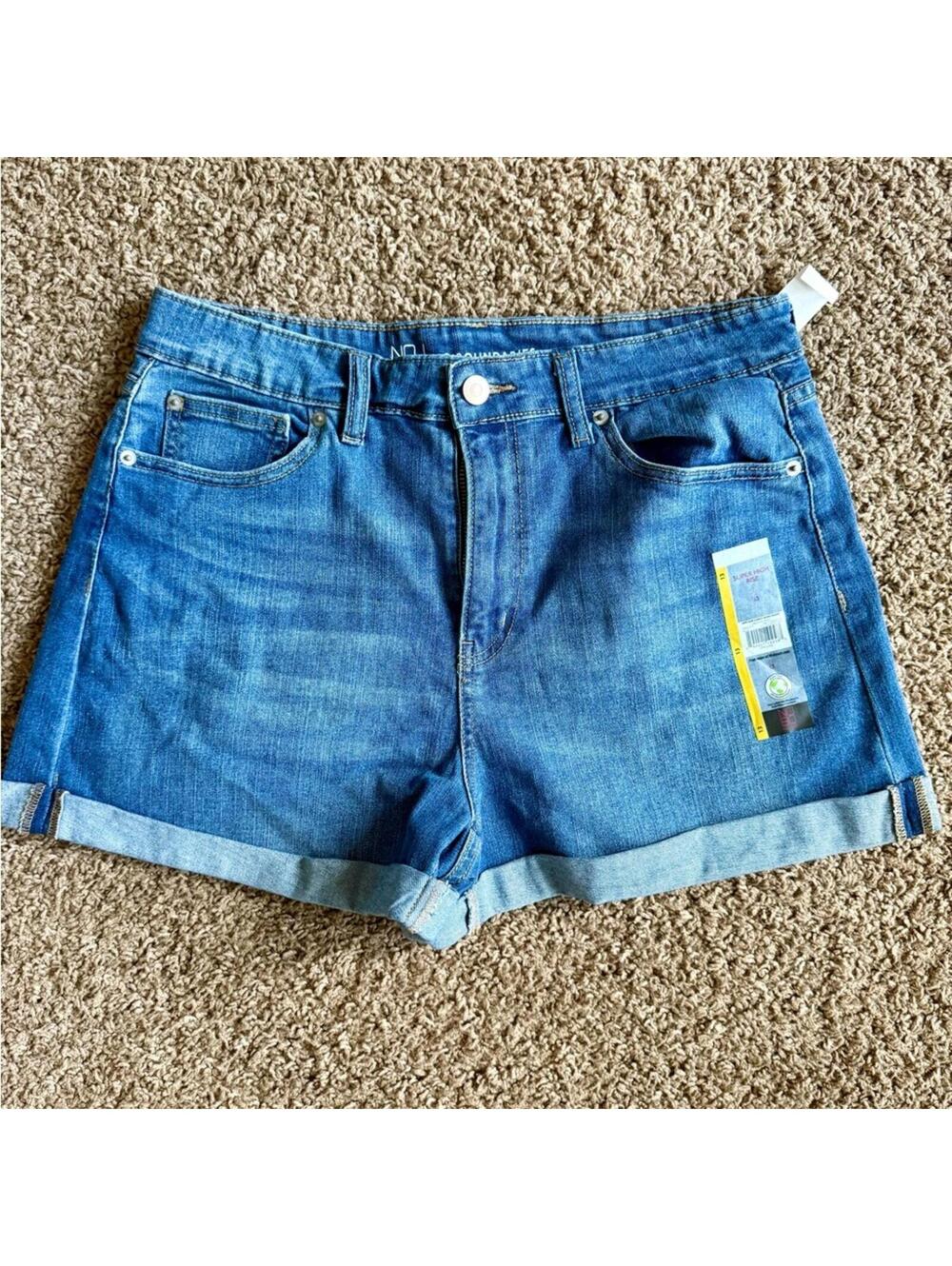 No Boundaries Denim Blue Women's Super Curvy Mom Shorts